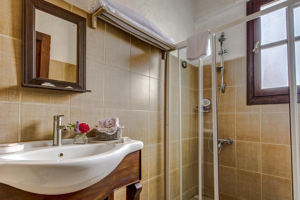 Retro Butik Otel (Adults Only) Cesme Exterior photo