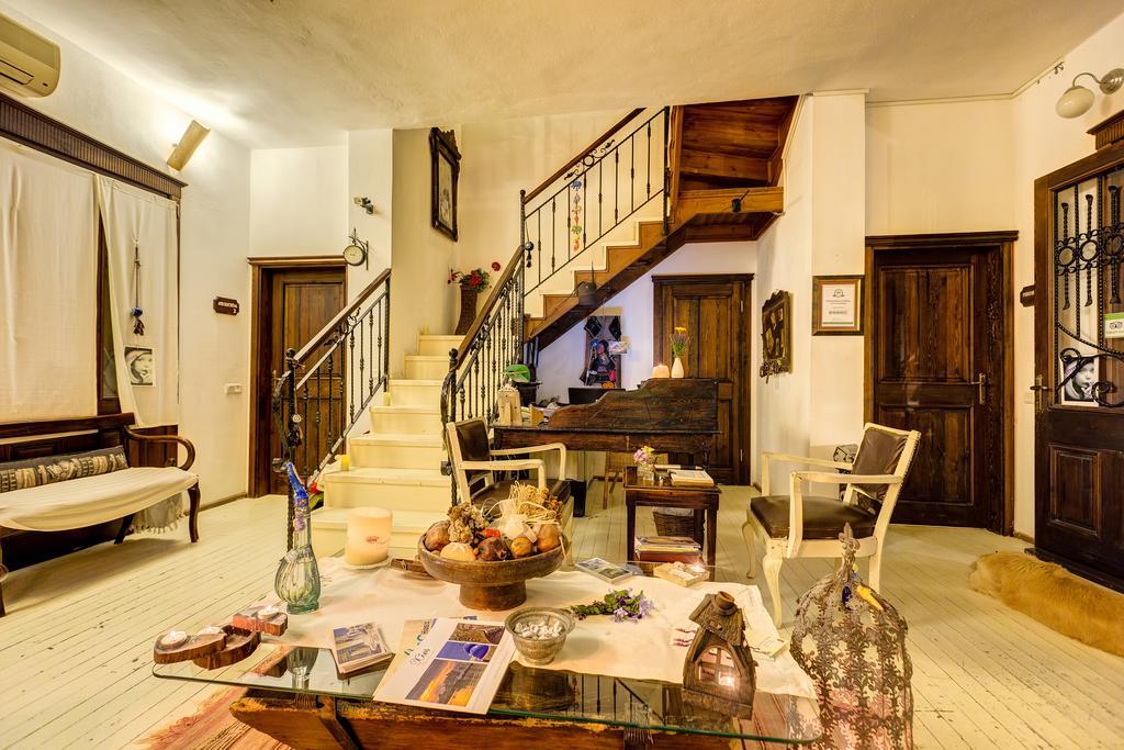 Retro Butik Otel (Adults Only) Cesme Exterior photo