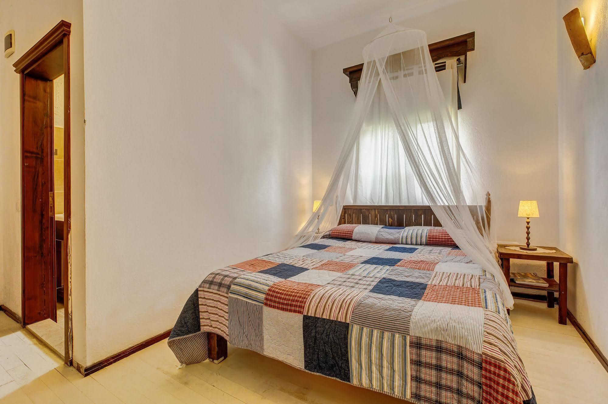 Retro Butik Otel (Adults Only) Cesme Exterior photo