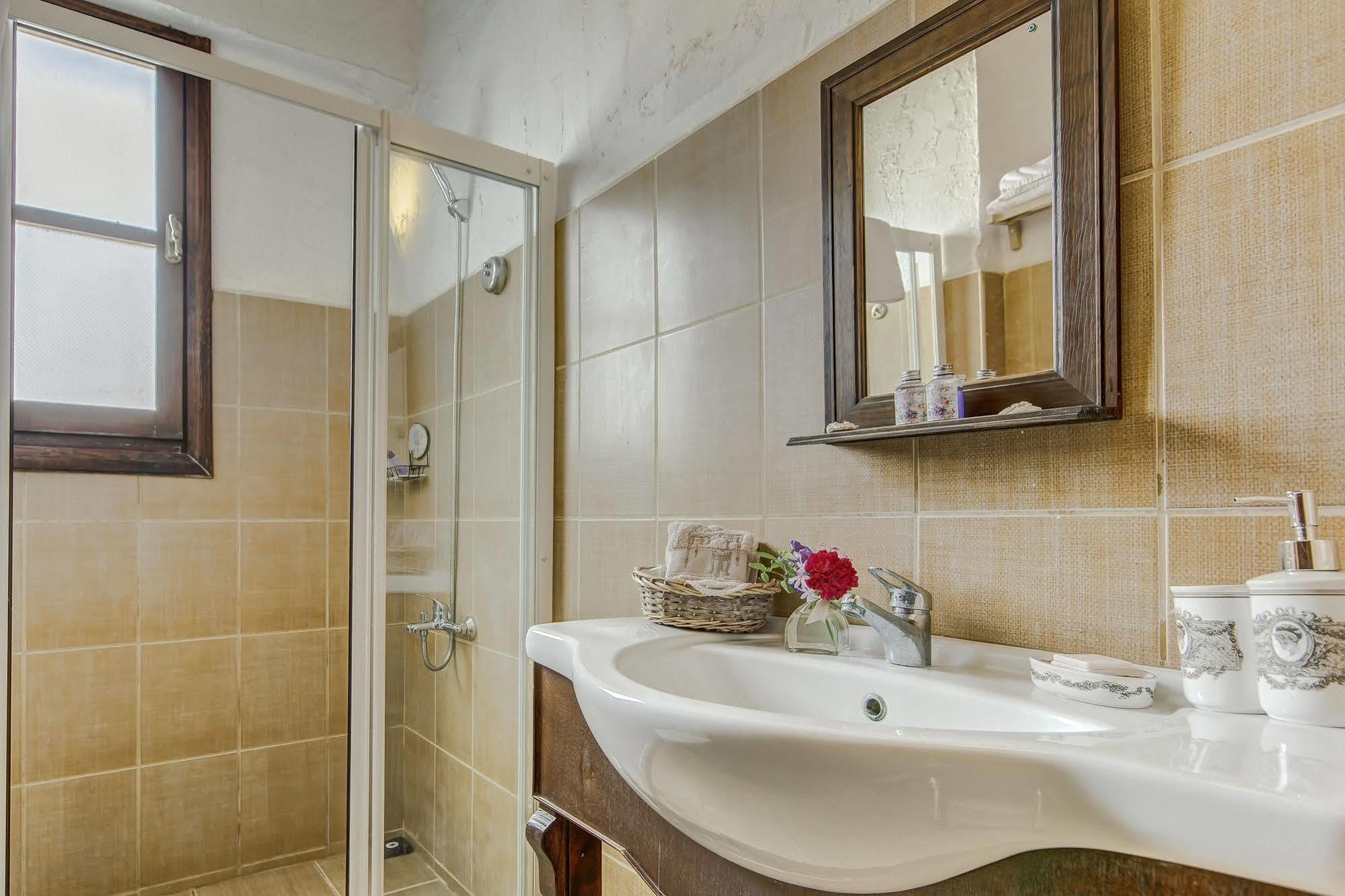 Retro Butik Otel (Adults Only) Cesme Exterior photo